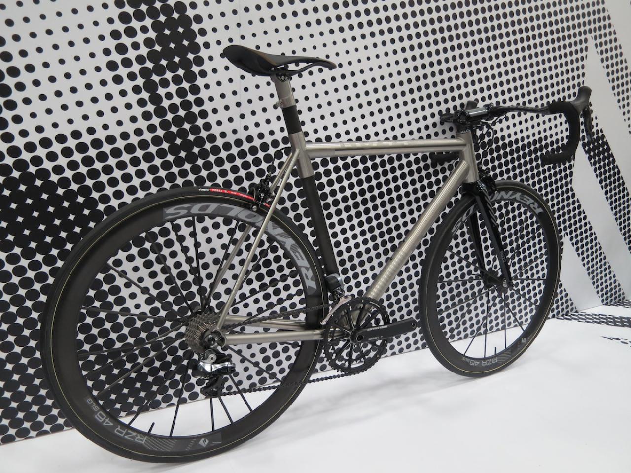 No.22 unveils new Reactor titanium/carbon race-ready frame at ...